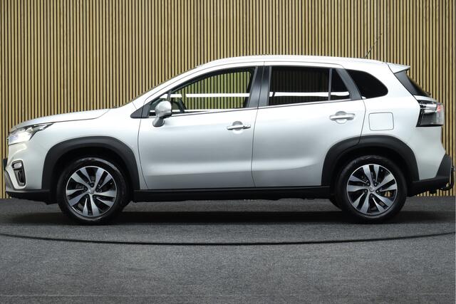 Suzuki S-Cross 1.4 Boosterjet Style Smart Hybrid | Adaptive-cruise | Panoramadak | Afneembare Trekhaak | Rondomzicht Camera | Clima | Navigatie | Dodehoekdetectie
