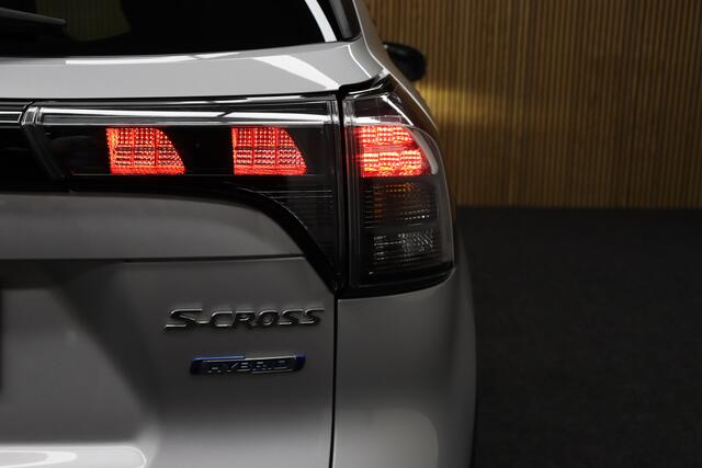 Suzuki S-Cross 1.4 Boosterjet Style Smart Hybrid | Adaptive-cruise | Panoramadak | Afneembare Trekhaak | Rondomzicht Camera | Clima | Navigatie | Dodehoekdetectie