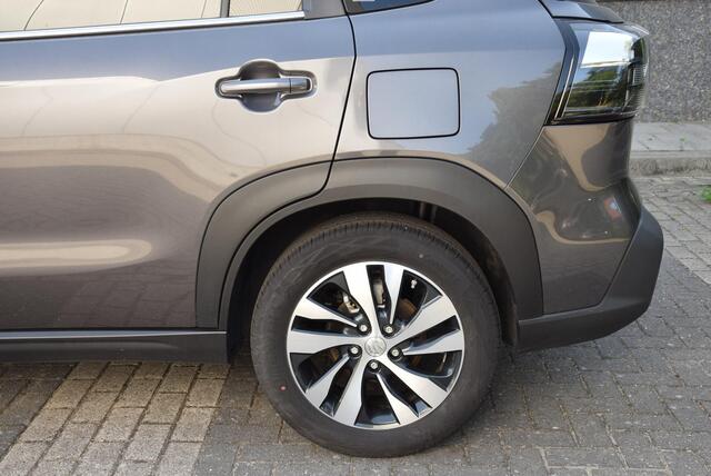 Suzuki S-Cross 1.5 Hybrid Style | elektrisch glazen panorama-dak | Automaat | lederen bekleding |
