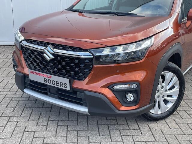Suzuki S-Cross 1.5 Hybrid Select Automaat Navigatie ( via Apple Carplay/Android Auto ), Climate Control, Adaptive Cruise Control, 17"Lm