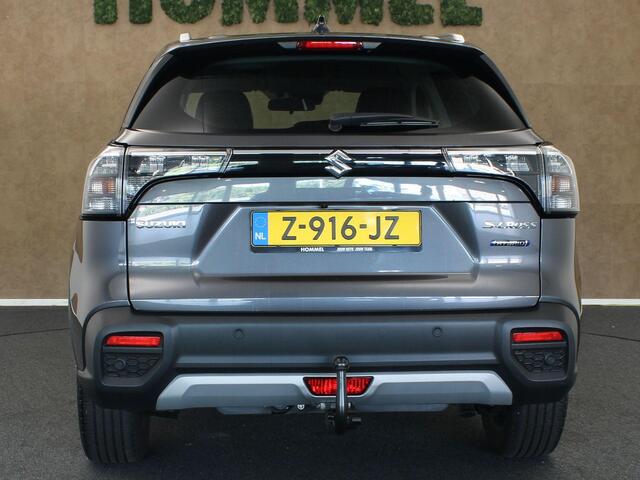 Suzuki S-Cross 1.5 Hybrid Style - AFNEEMBARE TREKHAAK 1200KG GEREMD TREKGEWICHT - PARKEERSENSOREN VOOR EN ACHTER - 360 GRADEN CAMERA - DODEHOEK DETECTIE - STOEL VERWARMING - NAVIGATIE - APPLE CARPLAY/ANDROID AUTO - KEYLESS ENTRY & START