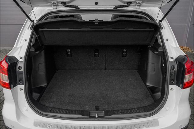 Suzuki S-Cross 1.4 Boosterjet High Executive CarPlay Camera Schuifdak
