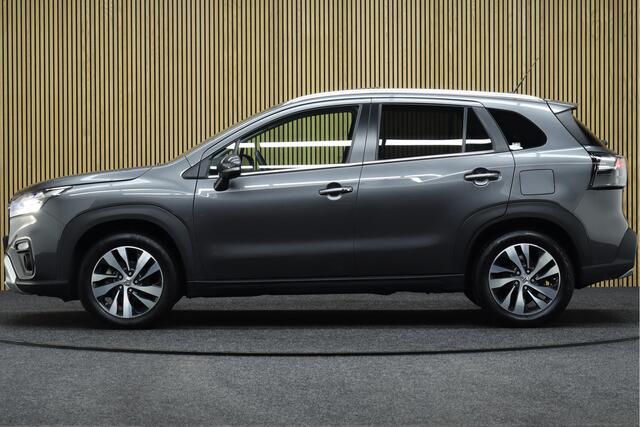 Suzuki S-Cross 1.5 Hybrid AllGrip Style | 1.500 KG Trekkracht | Panoramadak | Adaptive-cruise | 360° Camera | Clima | Parkeerhulp | Navigatie | Apple Carplay & Android Auto | Keyless | Dodehoekdetectie