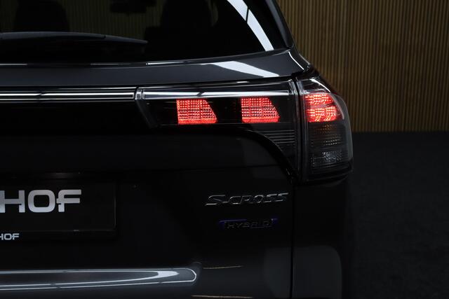 Suzuki S-Cross 1.5 Hybrid AllGrip Style | 1.500 KG Trekkracht | Panoramadak | Adaptive-cruise | 360° Camera | Clima | Parkeerhulp | Navigatie | Apple Carplay & Android Auto | Keyless | Dodehoekdetectie