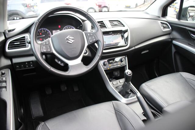 Suzuki S-Cross 1.0 Boosterjet High Executive/Stijl | Opendak | Trekhaak | Leer | Keyless |