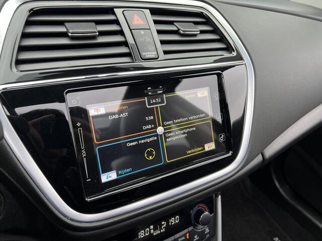 Suzuki S-Cross 1.4 Boosterjet Style Smart Hybrid | Panoramadak | navigatie | Achteruitrijcamera