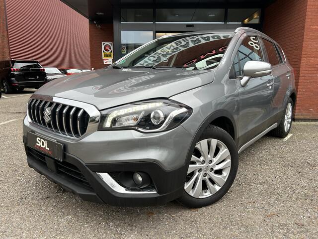 Suzuki S-Cross 1.0 Boosterjet Stijl // KEYLESS // LED // NAVI + CARPLAY // CAMERA // CRUISE // TREKHAAK!!