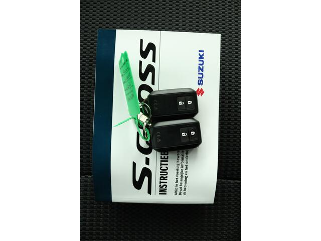 Suzuki S-Cross 1.4 Boosterjet Style Hybrid | Climate control | Cruise control adaptive | Navigatie | 360gr. Camera | Apple carplay, Android auto | Stoelverwarming | Parkeersensoren |