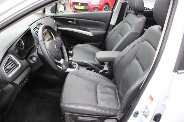 Suzuki S-Cross 1.4 Boosterjet Stijl/Style | Opendak | Trekhaak | 10 jaar Garantie |