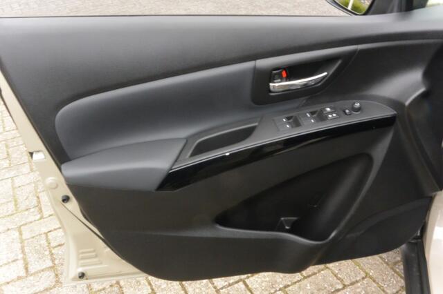 Suzuki S-Cross 1.4 Style Special Edition AUTOMAAT Smart Hybrid / Panoramadak