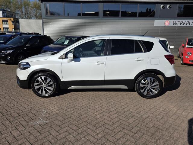 Suzuki S-Cross 1.4 B.jet Stijl, leder interieur, panoramadak. Trekhaak.