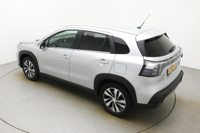 Suzuki S-Cross 1.4 Boosterjet Style Smart Hybrid Navigatie | Climate Control | Camera | Stoelverwarming | Keyless | Lichtmetalen velgen | Extra getint glas