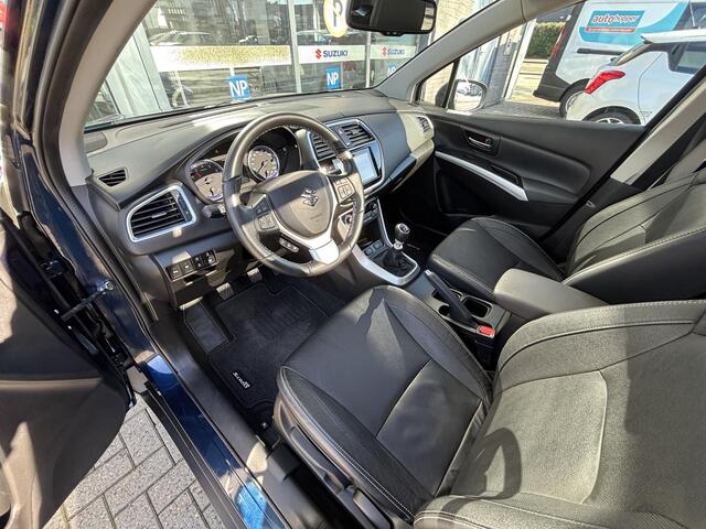 Suzuki S-Cross 1.4 Boosterjet Style Smart Hybrid | Panorama open schuif dak | Trekhaak |