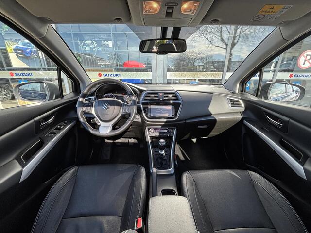 Suzuki S-Cross 1.4 Boosterjet Style Smart Hybrid | Panorama open schuif dak | Trekhaak |