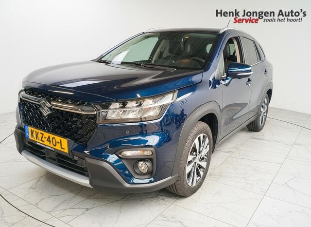 Suzuki S-Cross 1.4 Boosterjet Comfort Smart Hybrid uit 2025 Rijklaar + Fabrieksgarantie Henk Jongen Auto's in Helmond, al 50 jaar service zoals 't hoort!