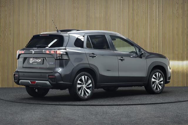 Suzuki S-Cross 1.4 Boosterjet Automaat Style Hybrid | ¤ 3.700,- Demo Voordeel! | Panoramadak | Adaptive-cruise | 360° Camera | Clima | Parkeerhulp | Navigatie | Apple Carplay & Android Auto | Keyless | Dodehoekdetectie