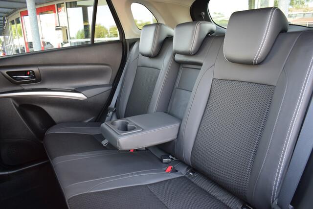 Suzuki S-Cross 1.4 Boosterjet Style Smart Hybrid | 1.500 kg trekgewicht! | Trekhaak | Automaat | 360° Camera |
