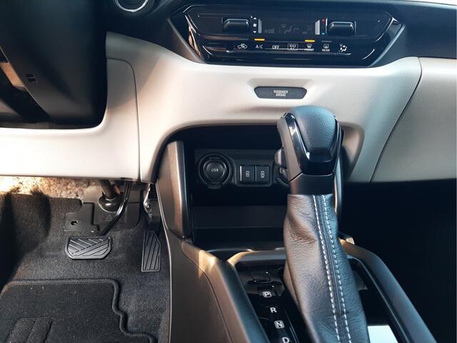 Suzuki SWIFT 1.2 Select Smart Hybrid *Black Rhino Pack*