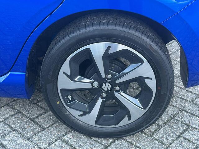 Suzuki SWIFT 1.2 Style Smart Hybrid