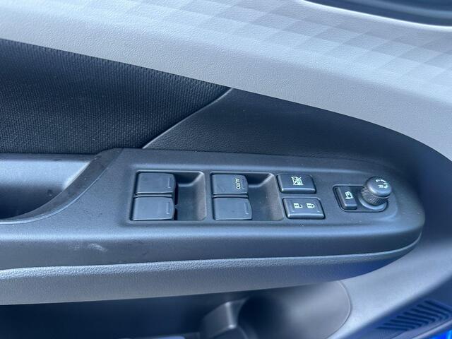 Suzuki SWIFT 1.2 Style Smart Hybrid