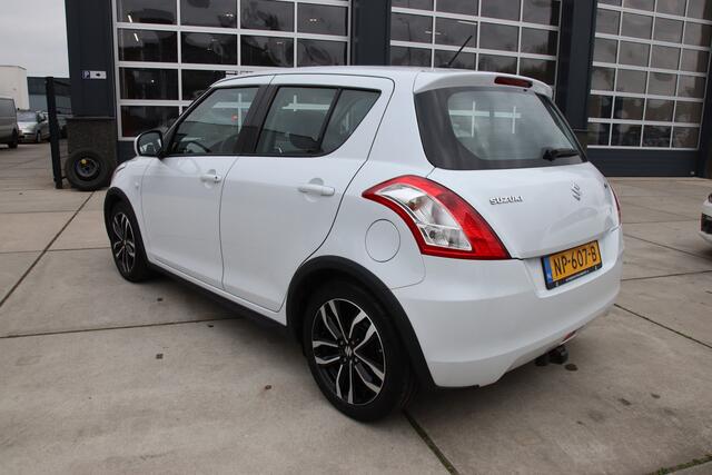 Suzuki SWIFT 1.2 Style EASSS Leder Alcantara, Airco, 1e eig, dealer ond, trekhaak Aanbieding!
