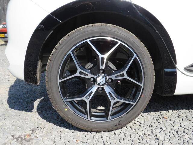 Suzuki SWIFT 1.2 Style Smart Hybrid, 17 inch en GT-Pakket, Dodehoek Detector, Suzuki Body Kit Piano Black Demo Voordeel!