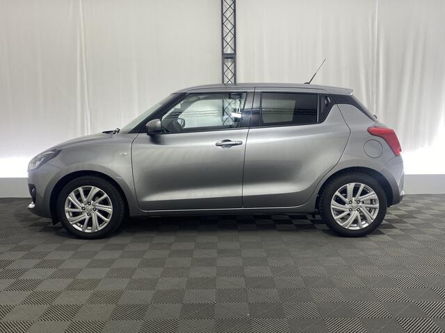 Suzuki SWIFT 1.2 Select Smart Hybrid Automaat | Apple Carplay | Camera | Dodehoek Det. | Airco |