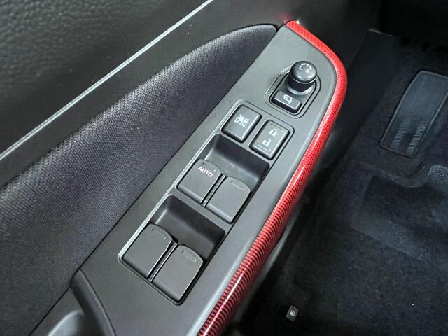 Suzuki SWIFT 1.4 Sport Smart Hybrid | Navigatie | Camera | Stoelverwarming | Adaptive Cruise Control | Climate Control |