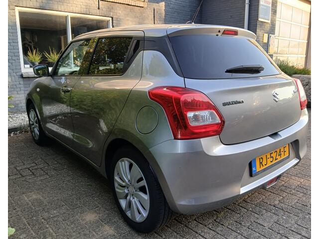 Suzuki SWIFT 1.2 Select / automaat / apple car play / android auto / camera