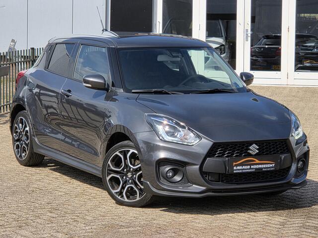 Suzuki SWIFT 1.4 Sport Smart Hybrid NAVIGATIE|CAMERA|CRUISE CONTROL|KEY LESSGO & ENTRY|GETINT GLAS|17 INCH|1E EIGENAAR|DEALER ONDERHOUDEN Maandag tot Vrijdag geopend van 09.00 tot 20.00 uur en Zaterdag van 09.00 tot 18.00 uur
