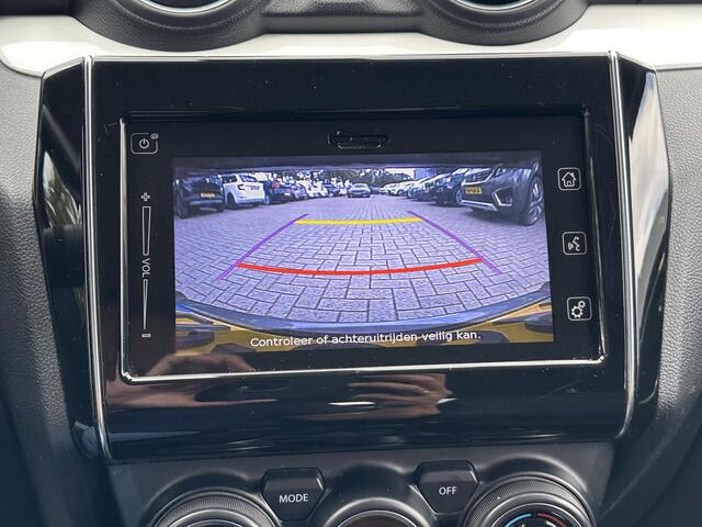 Suzuki SWIFT 1.0 Style Smart Hybrid Navigatie/Clima/Cruise/Camera/Keyless entry