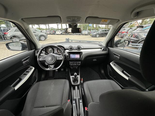 Suzuki SWIFT 1.0 Style Smart Hybrid Navigatie/Clima/Cruise/Camera/Keyless entry