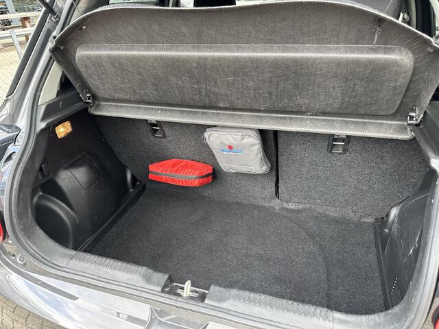 Suzuki SWIFT 1.0 Style Smart Hybrid Navigatie/Clima/Cruise/Camera/Keyless entry