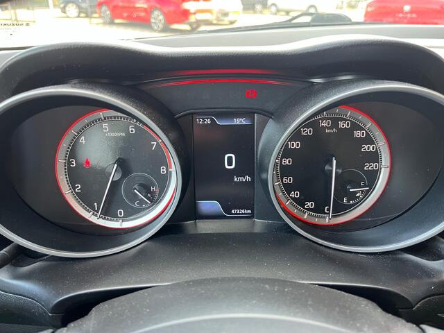 Suzuki SWIFT 1.2 Style Smart Hybrid / Navi. / Camera / Keyless / 16'' LMV /