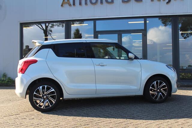 Suzuki SWIFT 1.2 Style Smart Hybrid