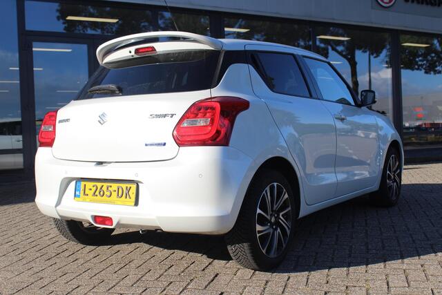 Suzuki SWIFT 1.2 Style Smart Hybrid