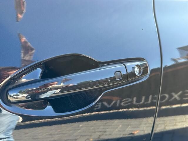 Suzuki SWIFT 1.0 STIJL SMART HYBR 1e eigenaar!!