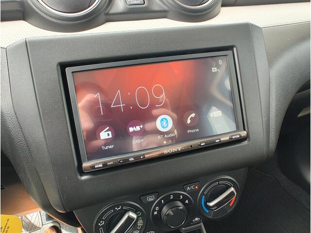 Suzuki SWIFT 1.2 SELECT SMART HYBRID Stoelverwarming | Adaptive Cruise | Dodehoeksensoren