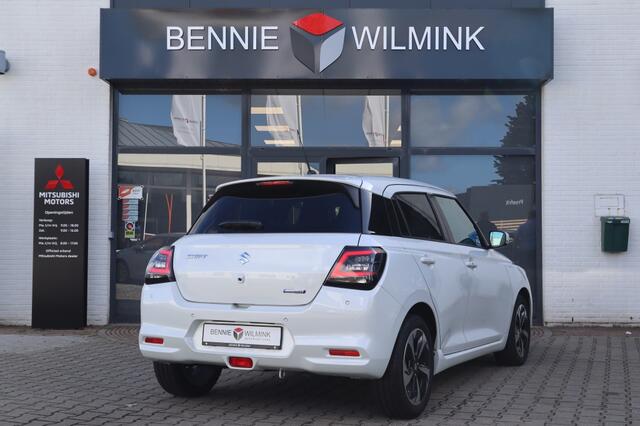 Suzuki SWIFT 1.2 Style Smart Hybrid Navi/Keyless/Cruise