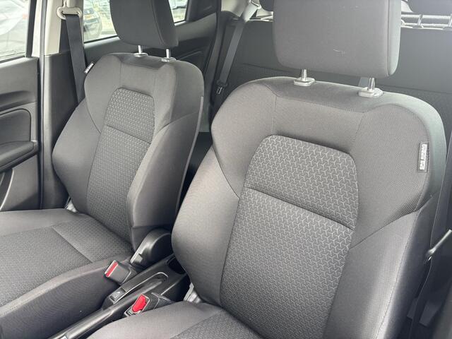 Suzuki SWIFT 1.2 Select Smart Hybrid Cruise control/ Apple CarPlay