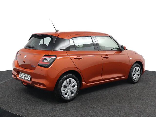 Suzuki SWIFT 1.2 Comfort Smart Hybrid | ¤2300 Korting | Rijklaarprijs | Navigatie | Keyless Entry | 6 Jaar Garantie |