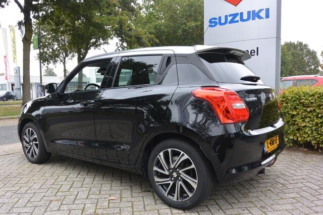Suzuki SWIFT 1.2 Style AUTOMAAT 5-deurs Two-tone Spoiler/Navigatie/camera