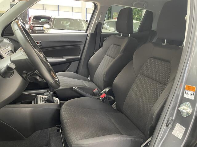 Suzuki SWIFT 1.2 Style Smart Hybride [ CLIMA I CAMERA I CARPLAY I NAVI ]