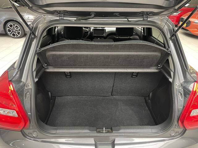 Suzuki SWIFT 1.2 Style Smart Hybride [ CLIMA I CAMERA I CARPLAY I NAVI ]