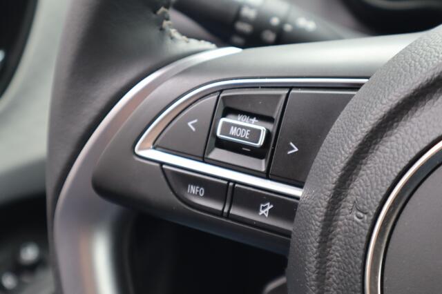 Suzuki SWIFT 1.2 Style Smart Hybrid AdaptiveCruise/Navi/Keyless