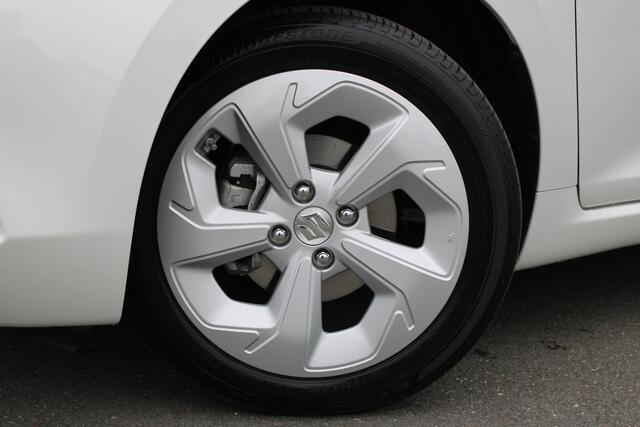 Suzuki SWIFT 1.2 83PK Smart Hybrid |LED|ACC|KEYLESS|CAMERA|CARPLAY|