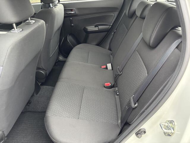 Suzuki SWIFT 1.2 Comfort Smart Hybrid Airco, Adaptive Cruise & Led Koplampen