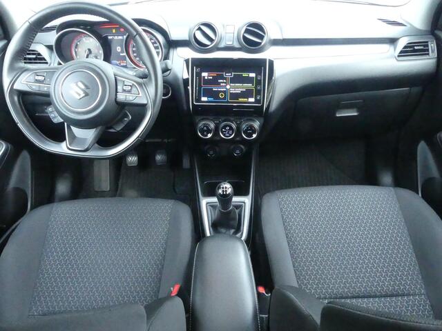 Suzuki SWIFT 1.2 Style Smart Hybrid 100% Dealer o.h., Cruise & climate control, Apple Carpl/Andr Auto, camera, park. Sensor achter