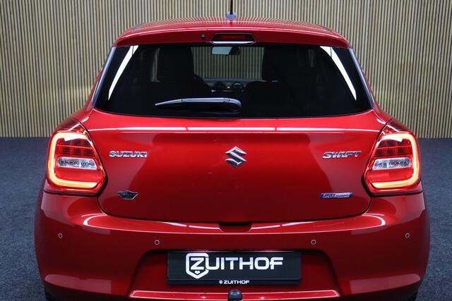 Suzuki SWIFT 1.2 Automaat Select Smart Hybrid | Adaptive-cruise | Afneembare Trekhaak | Airco | Navigatie | Apple Carplay & Android Auto | Dodehoekdetectie | Stoelverwarming | LM Velgen | All-season Banden