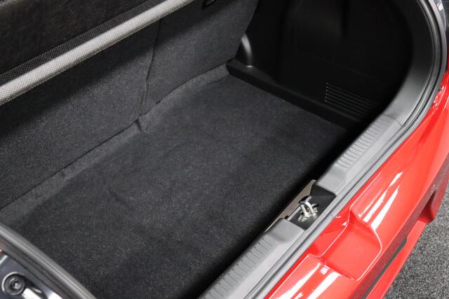 Suzuki SWIFT 1.2 Automaat Select Smart Hybrid | Adaptive-cruise | Afneembare Trekhaak | Airco | Navigatie | Apple Carplay & Android Auto | Dodehoekdetectie | Stoelverwarming | LM Velgen | All-season Banden